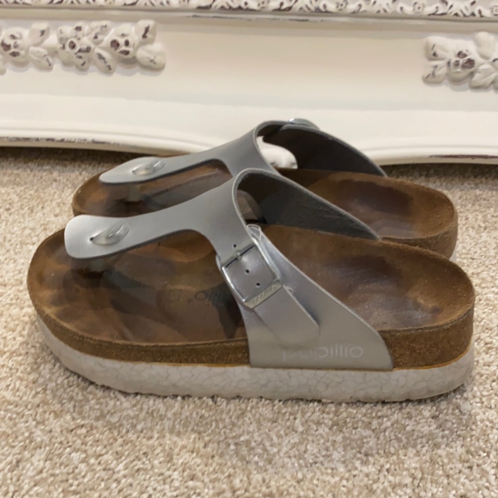 Silver platform Gizeh Birkenstock “Papillo” size37